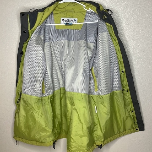 COLUMBIA women’s jacket, size XL, green and gray, in good condition - Picture 5 of 6